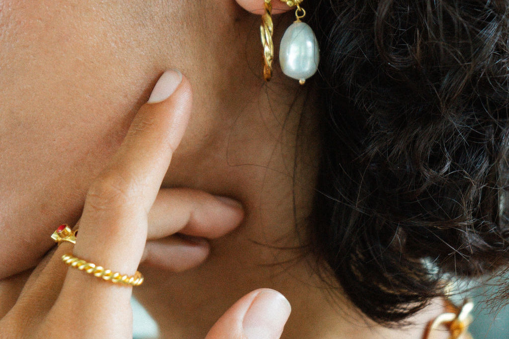 Sabina Twist Hoop Earrings | Sustainable Jewellery by Ottoman Hands