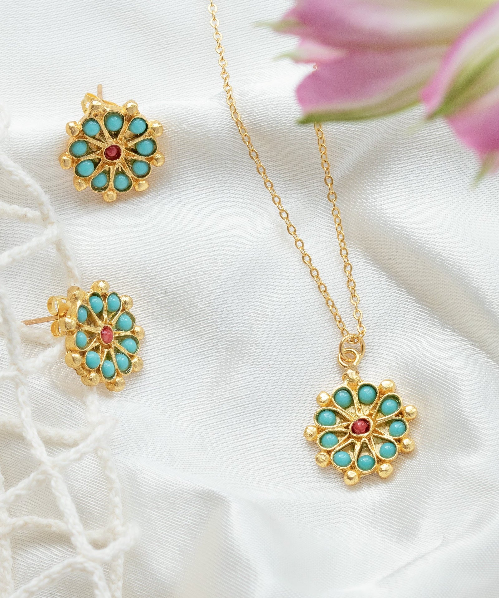 Marigold Turquoise and Red Agate Beaded Pendant Necklace | Sustainable Jewellery by Ottoman Hands