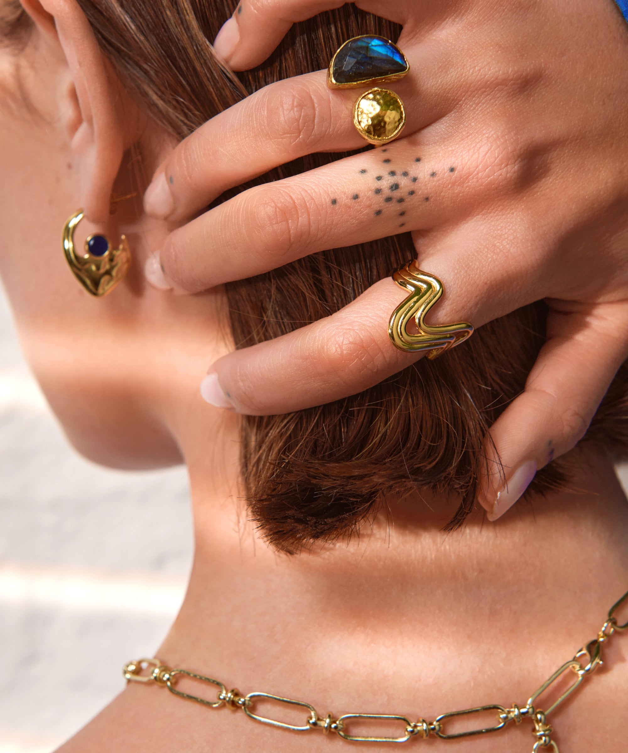 Gallia Wave Gold Stacking Ring | Sustainable Jewellery by Ottoman Hands