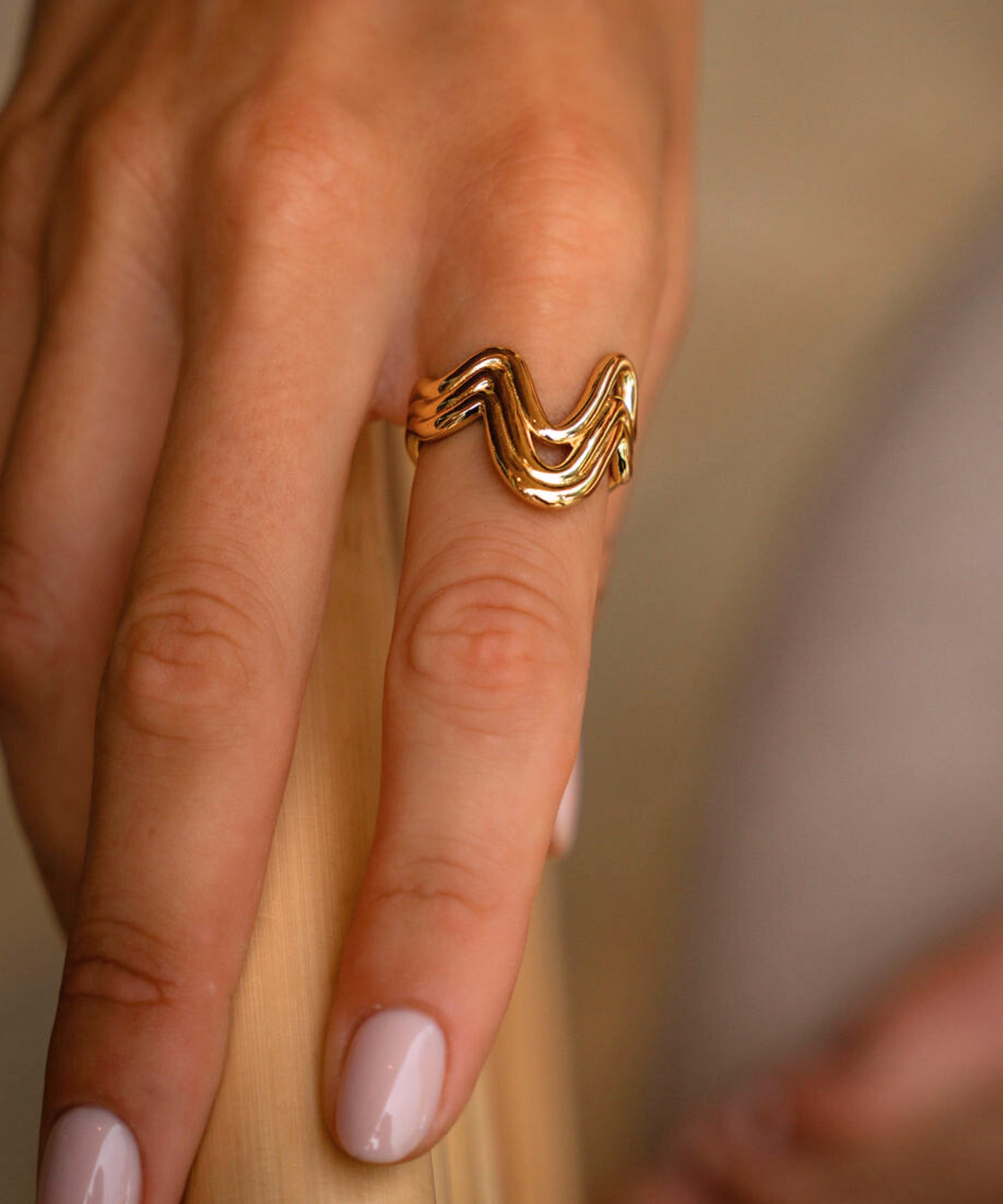 Gallia Wave Gold Stacking Ring | Sustainable Jewellery by Ottoman Hands