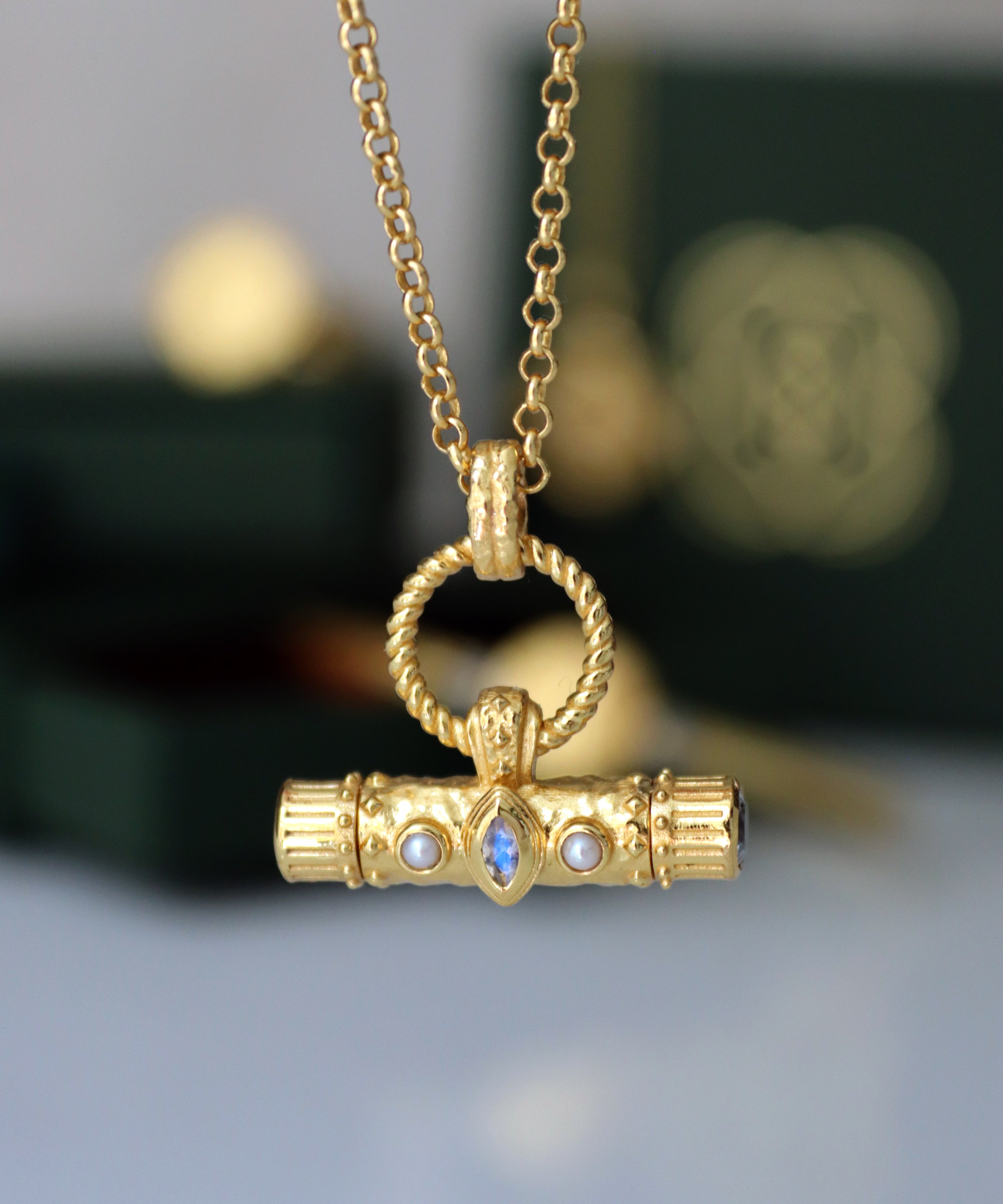Amulet T-Bar Marquise Labradorite Necklace | Sustainable Jewellery by Ottoman Hands