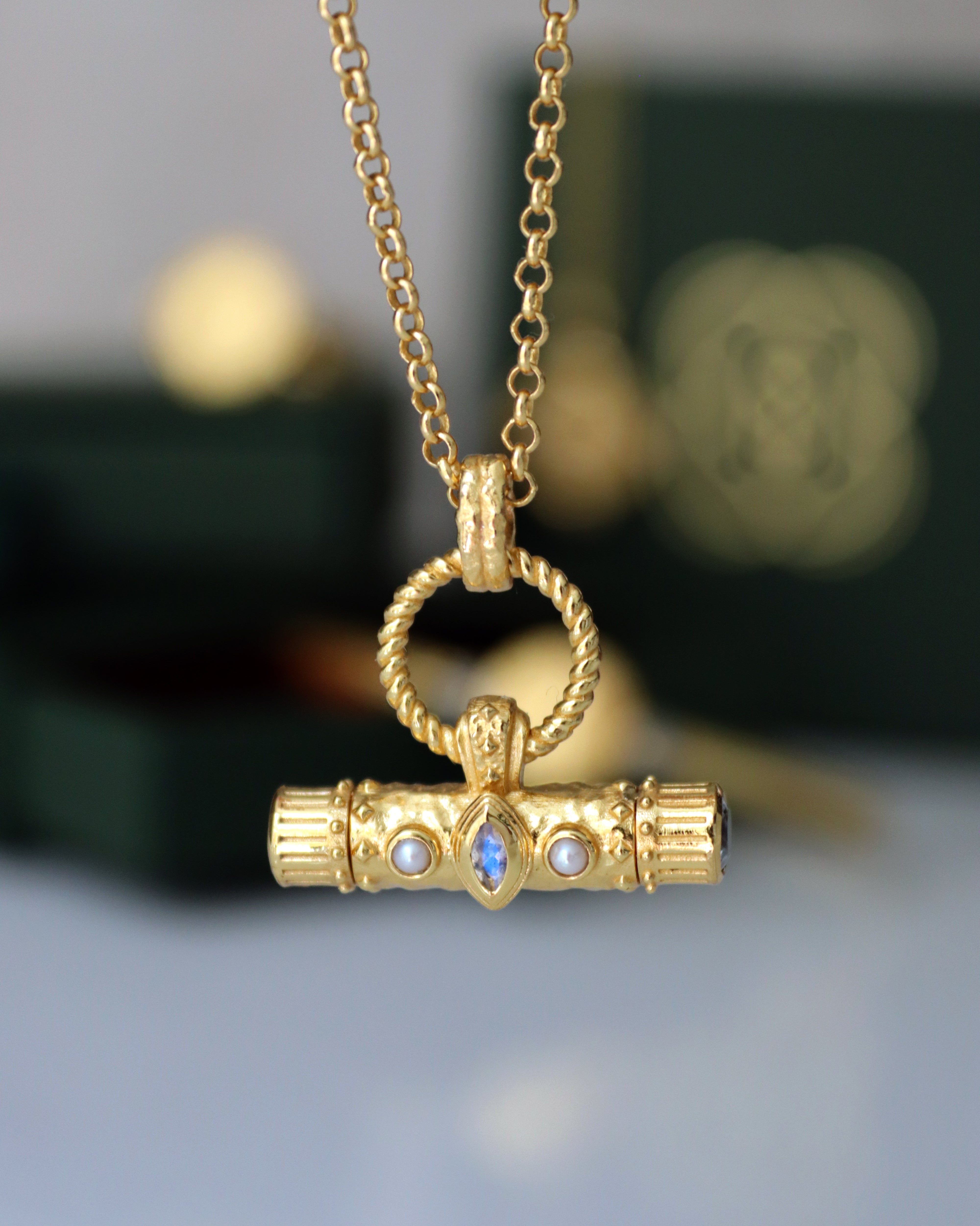 Amulet T-Bar Marquise Labradorite Necklace | Sustainable Jewellery by Ottoman Hands