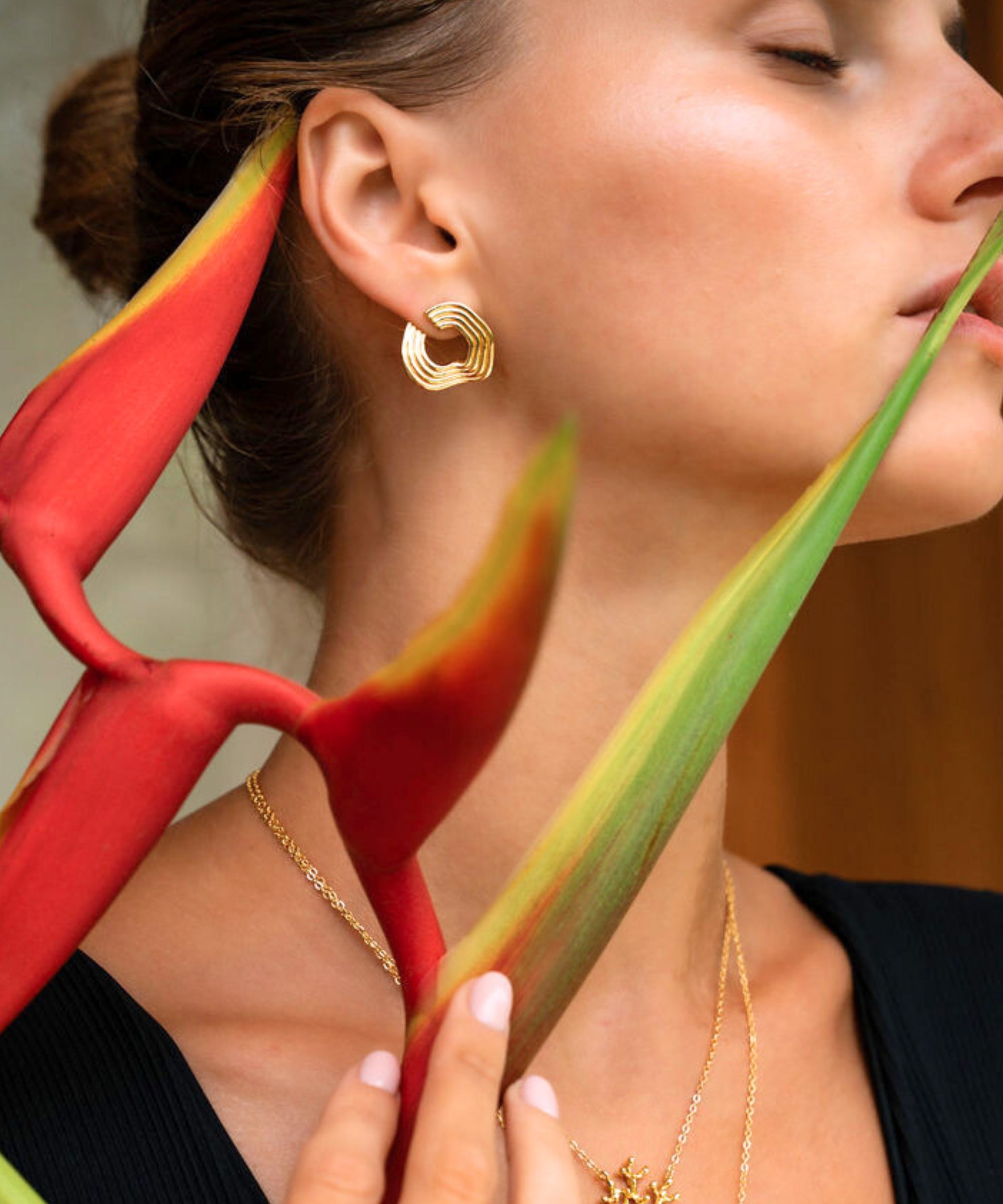 Nara Wave Gold Stud Earrings | Sustainable Jewellery by Ottoman Hands