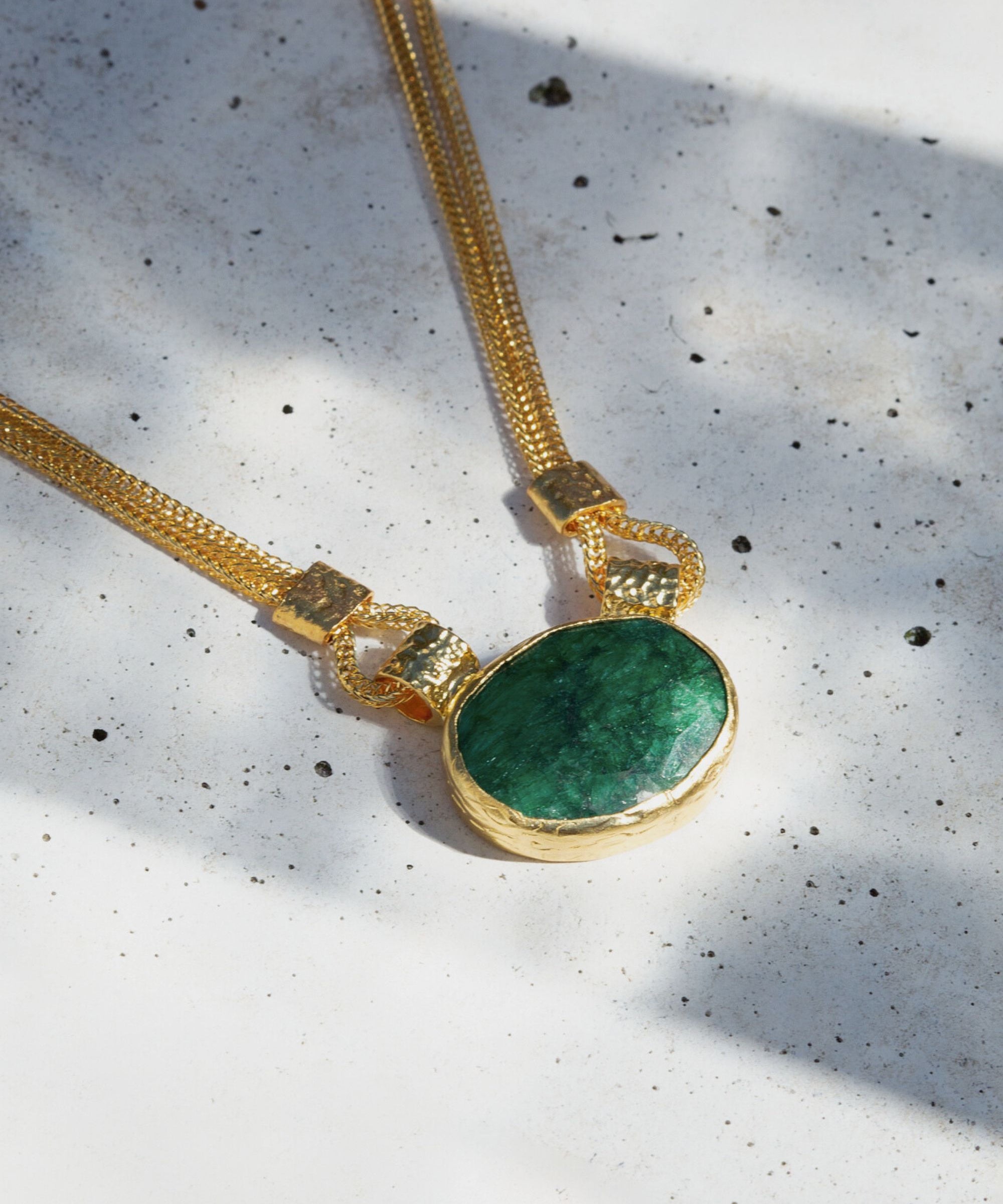 Daphne Emerald Chain Necklace | Sustainable Jewellery by Ottoman Hands