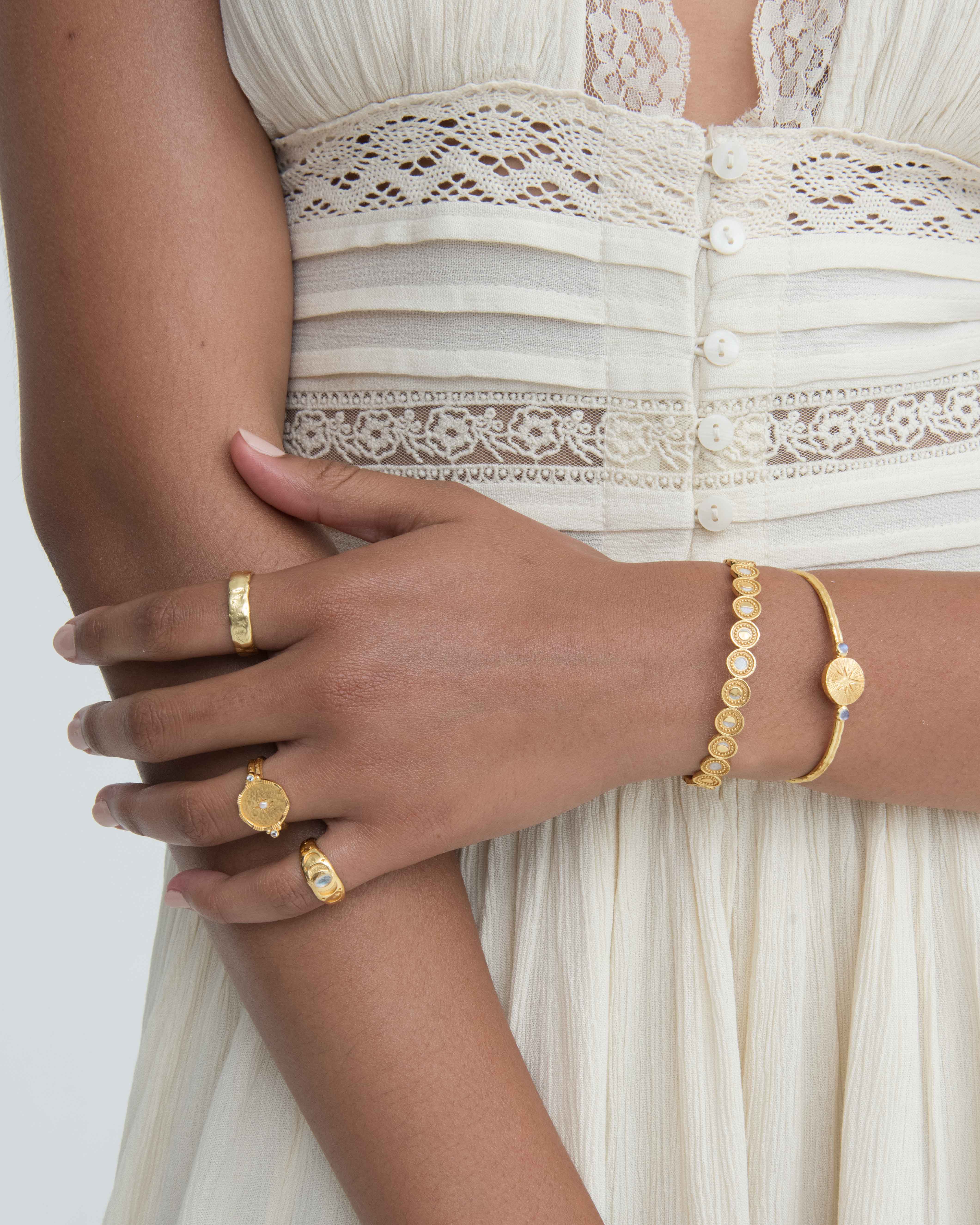 Moonstone Band Ring | Sustainable Jewellery by Ottoman Hands