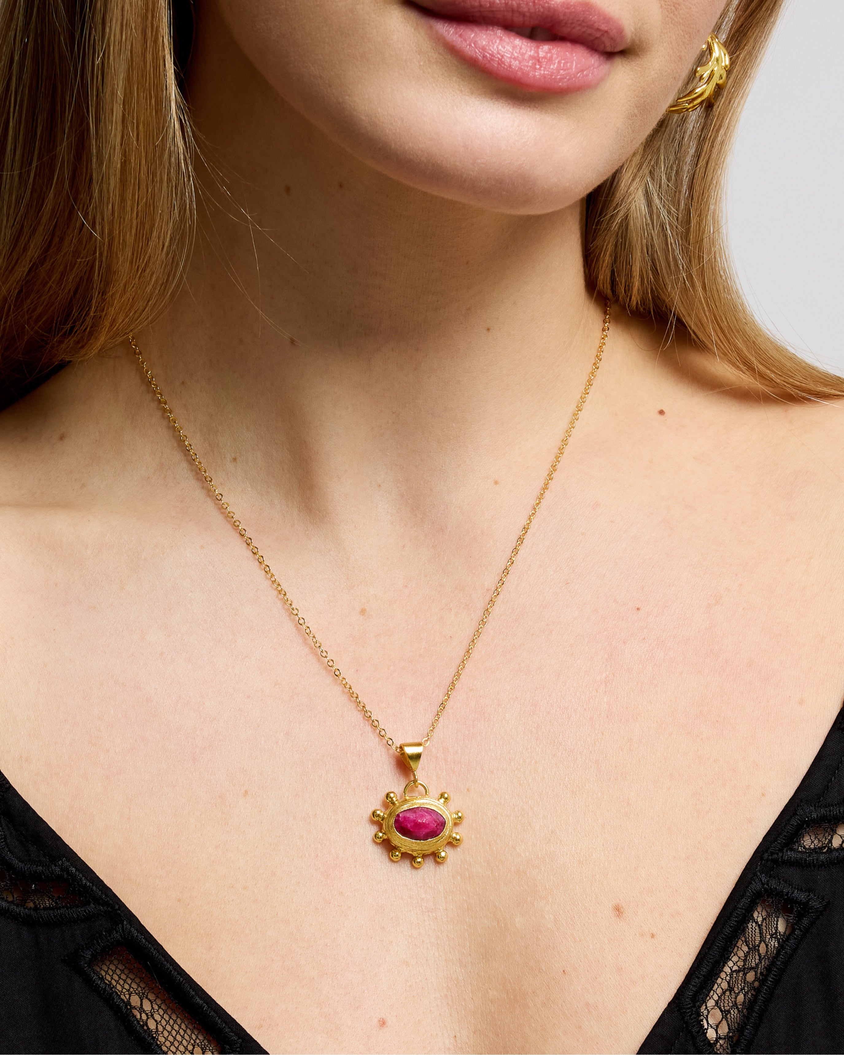 Zand Ruby Pendant Necklace | Sustainable Jewellery by Ottoman Hands
