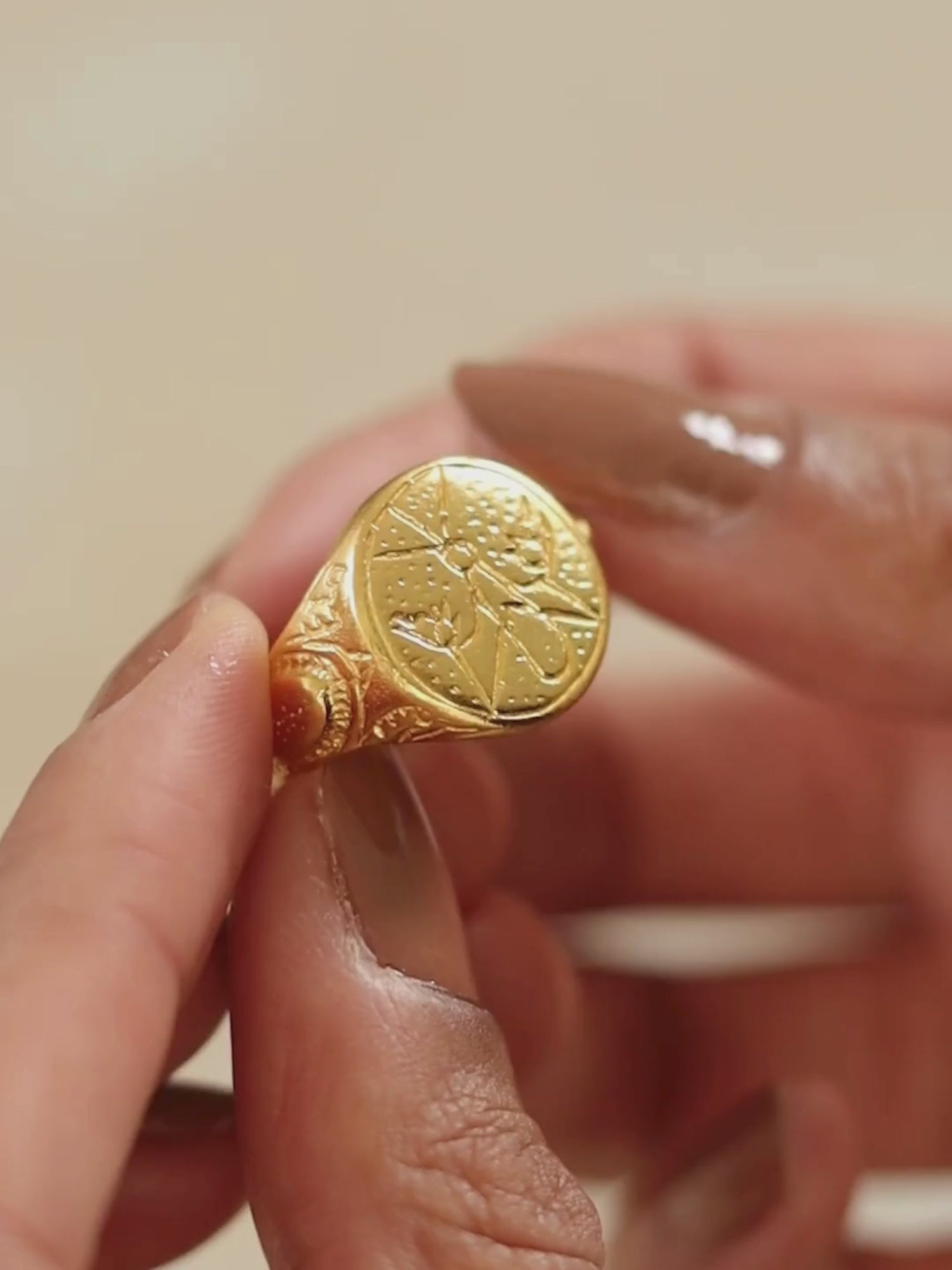 She Flies With Her Own Wings Ring | Ottoman Hands