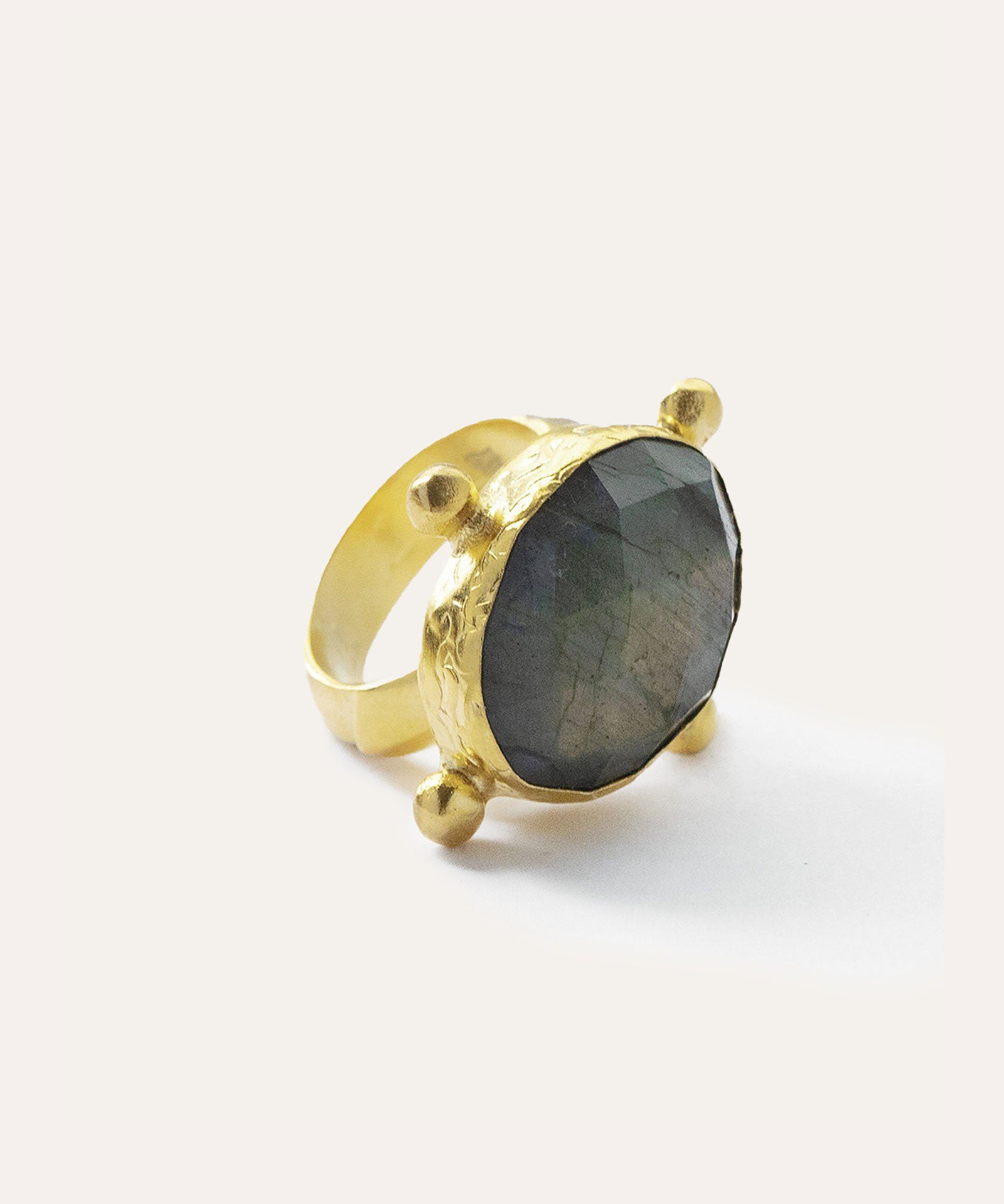 Remi Labradorite Cocktail Ring | Sustainable Jewellery by Ottoman Hands