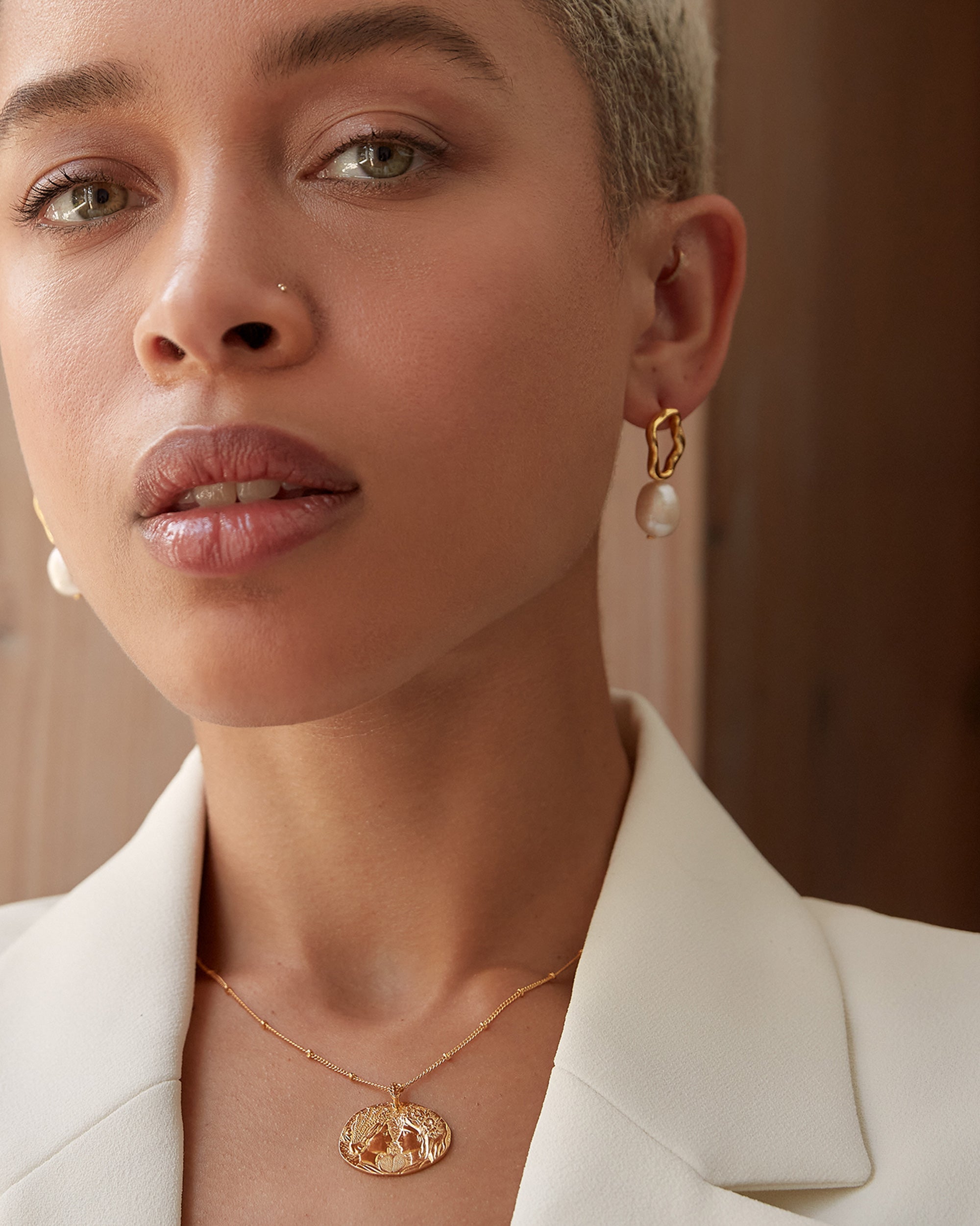 Gloria Pearl Stud Earrings | Sustainable Jewellery by Ottoman Hands