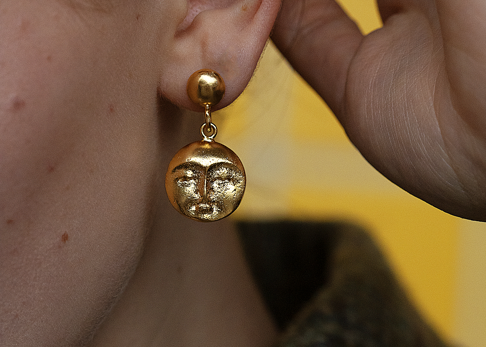 Sustainable gold earrings sale