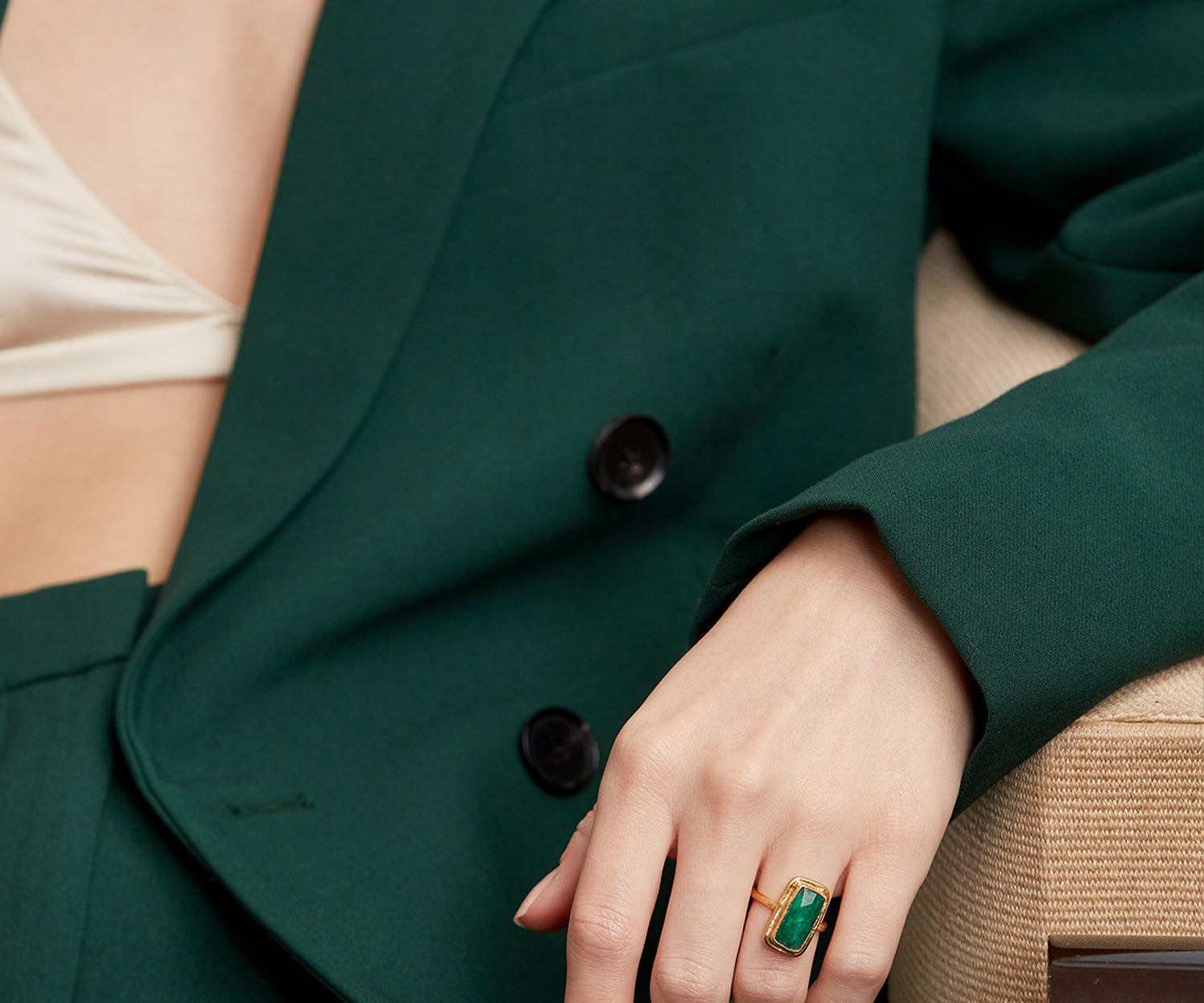 Noa Emerald Cocktail Ring | Sustainable Jewellery by Ottoman Hands