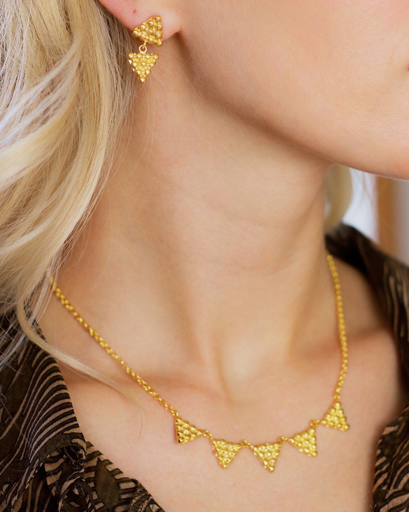 Azar Gold Triangle Necklace | Sustainable Jewellery by Ottoman Hands
